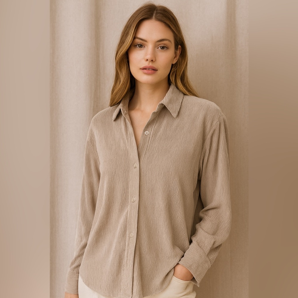 NWOT Dynamite Plisse Crinkle Blouse Olive Green - Grey Size Xs/S​​​​​​​​​​
